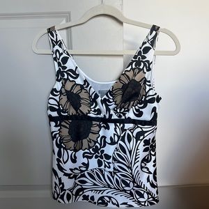 Ann Taylor fitted blouse/top